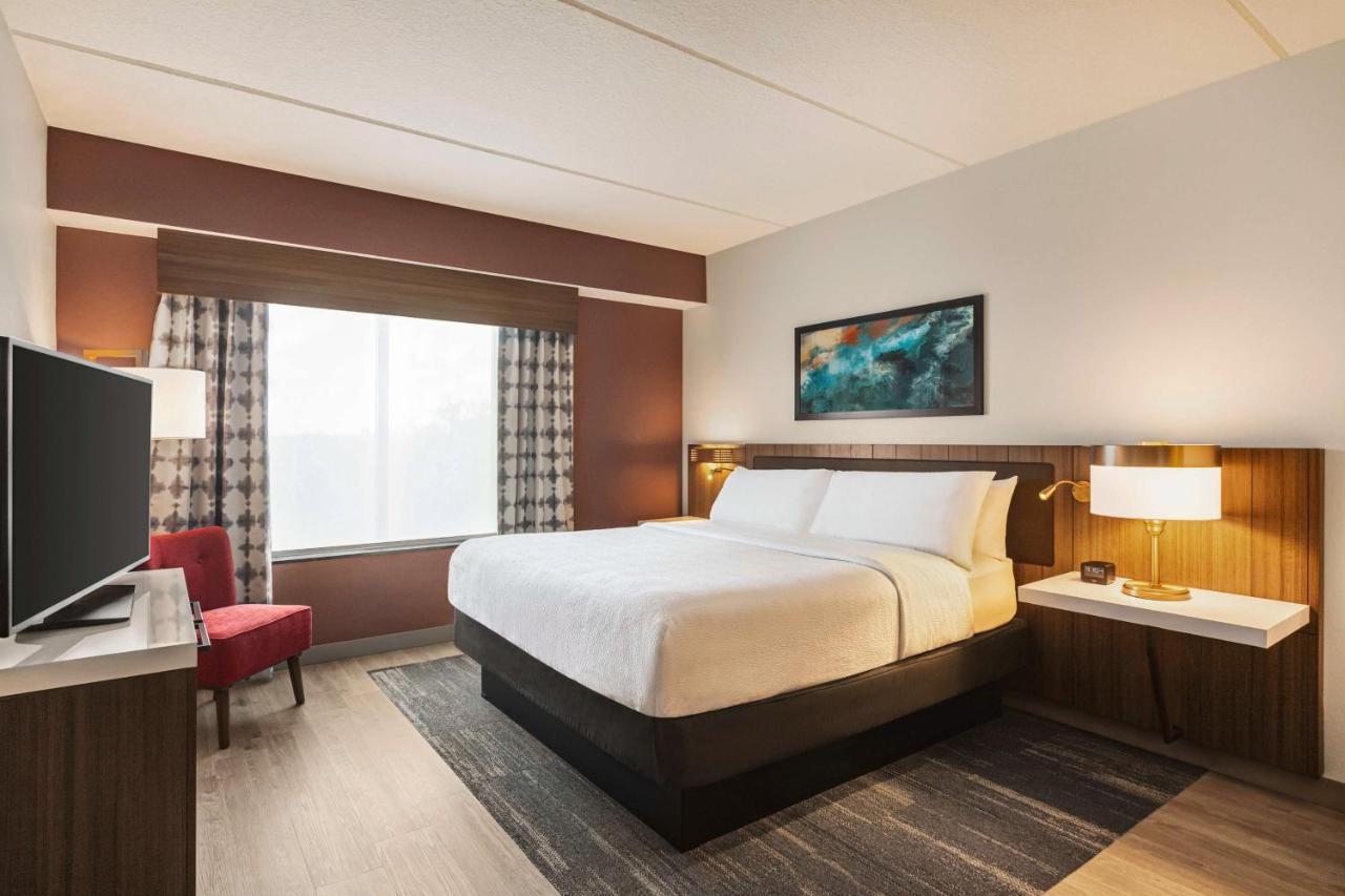 One-Bedroom King Suite,1498900420:JPEG